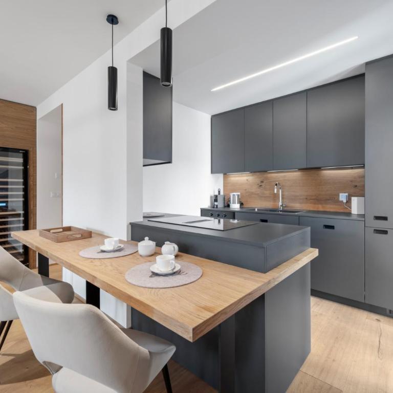 Luxury Lakeview Apartment in St Moritz Center - Two-Bedroom Apartment with Lake View - 3