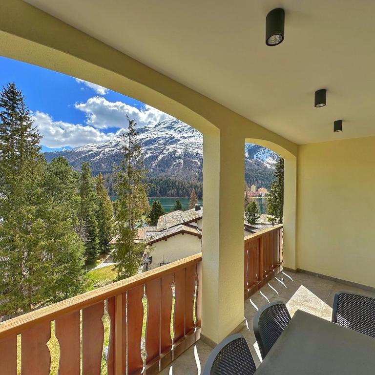 Luxury Lakeview Apartment in St Moritz Center - Two-Bedroom Apartment with Lake View - 12