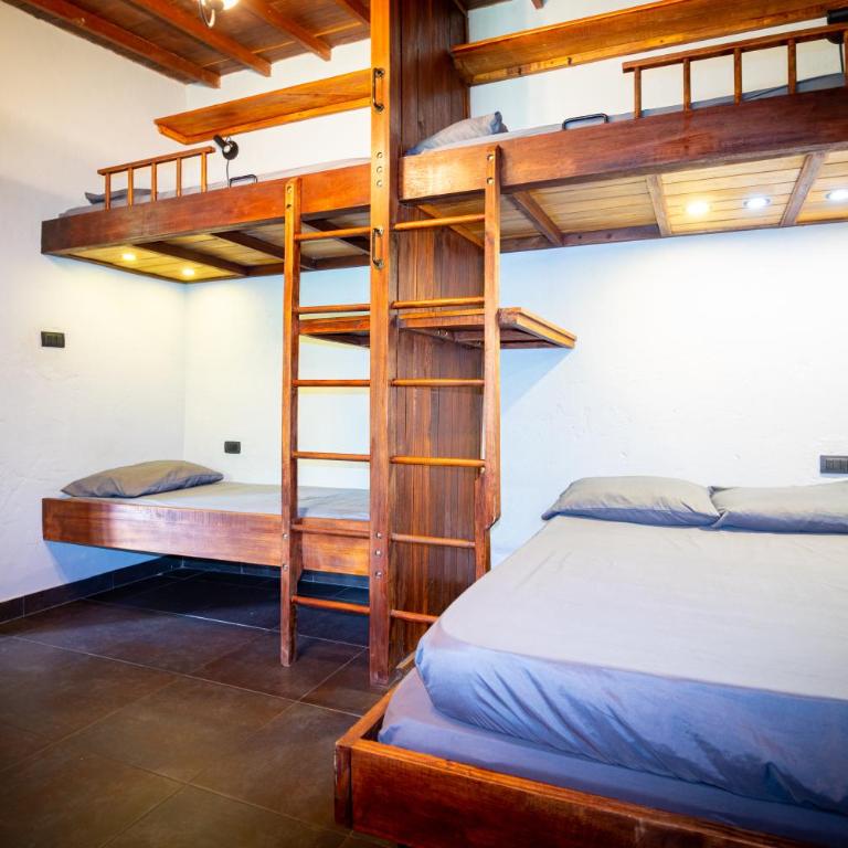 Hermosa Casa y Cabañas en Barbosa, Antioquia - Family Room - 7