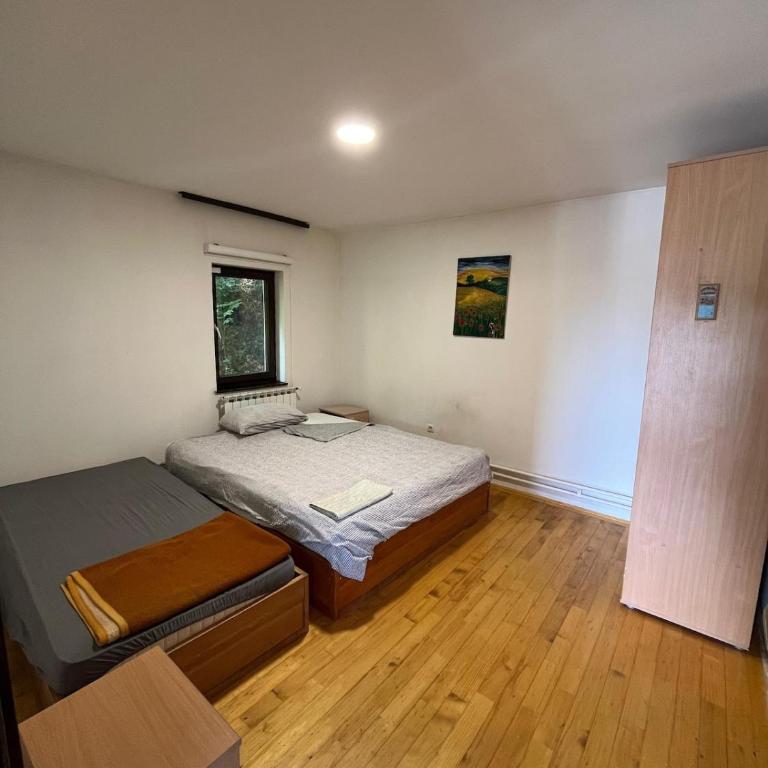 Vacation spot in Sarajevo in a calmest spacious area - One-Bedroom Apartment - 9