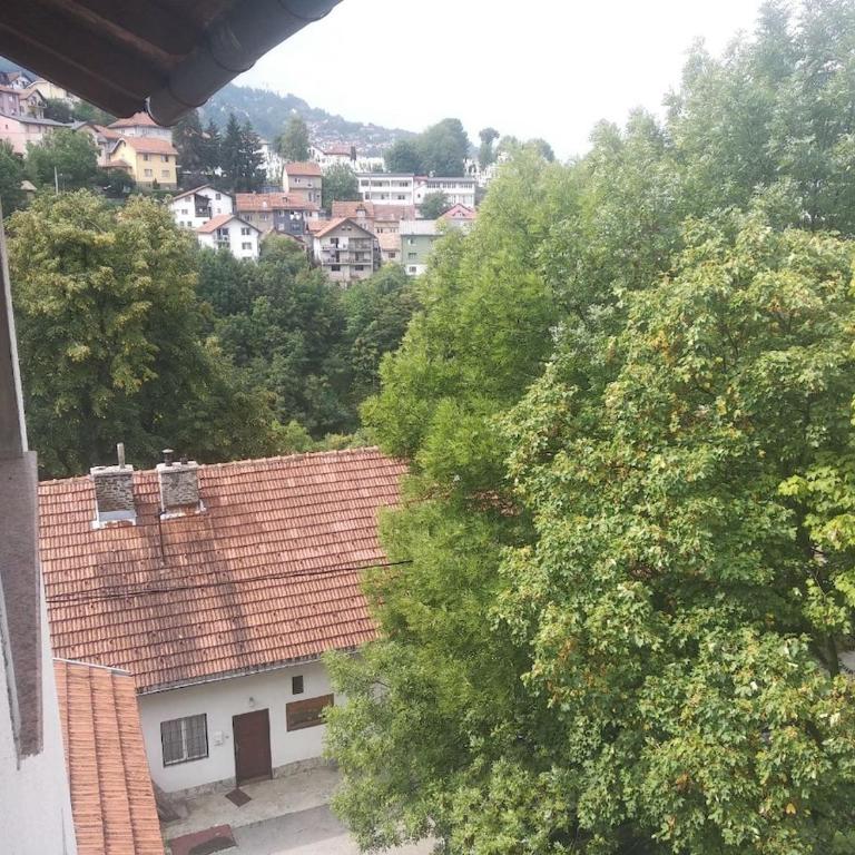 Vacation spot in Sarajevo in a calmest spacious area - One-Bedroom Apartment - 10