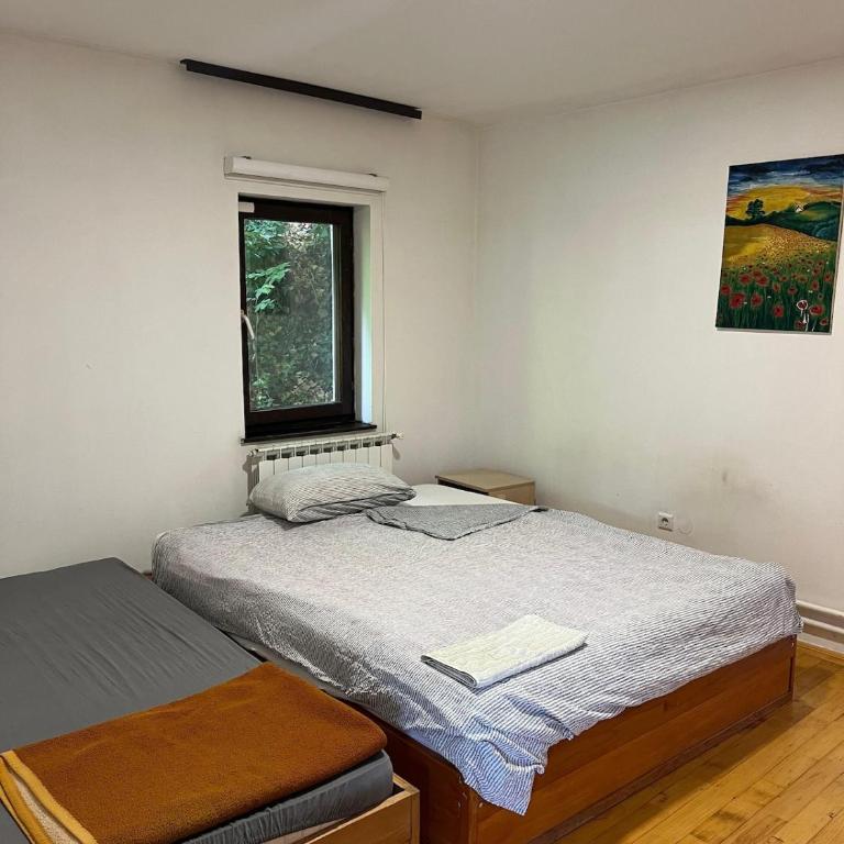 Vacation spot in Sarajevo in a calmest spacious area - One-Bedroom Apartment - 17