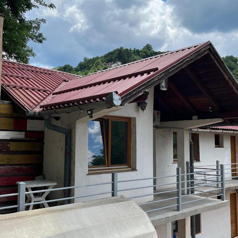 Vacation spot in Sarajevo in a calmest spacious area - One-Bedroom Apartment - 27
