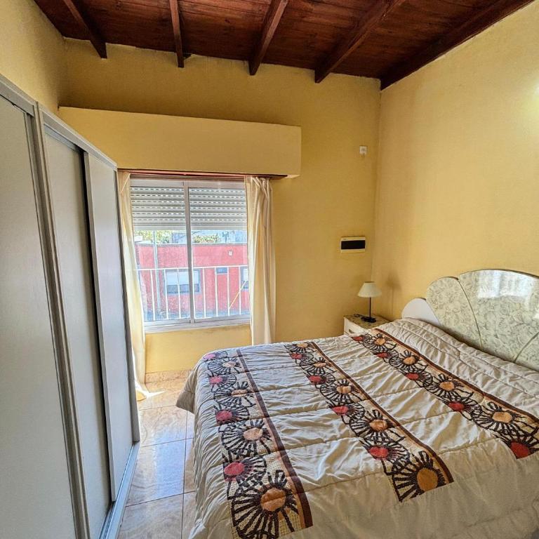 Departamento en Tandil, zona Calvario, 2 habitaciones con wi fi y cochera - Apartamento de 2 dormitorios - 9