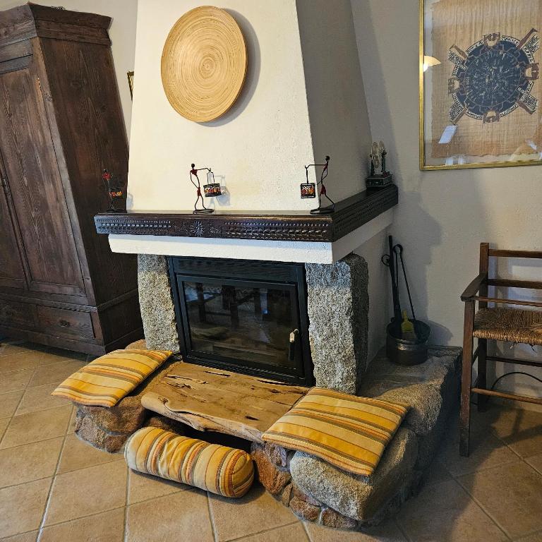 Villetta in zona panoramica, immersa nel verde della macchia mediterranea - Two-Bedroom Apartment - 57