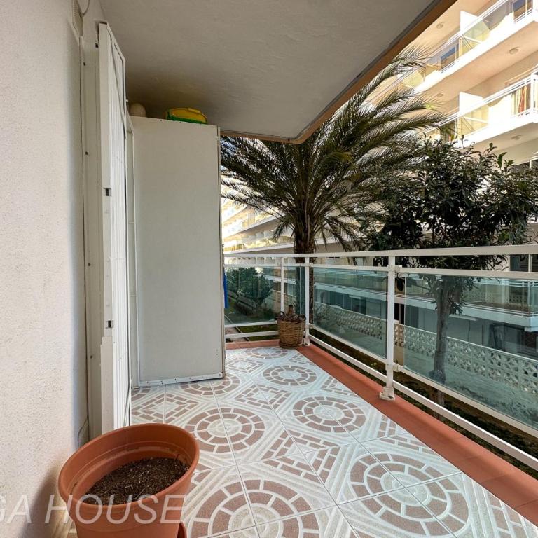 Alaska beach home - Two-Bedroom Apartment - 6