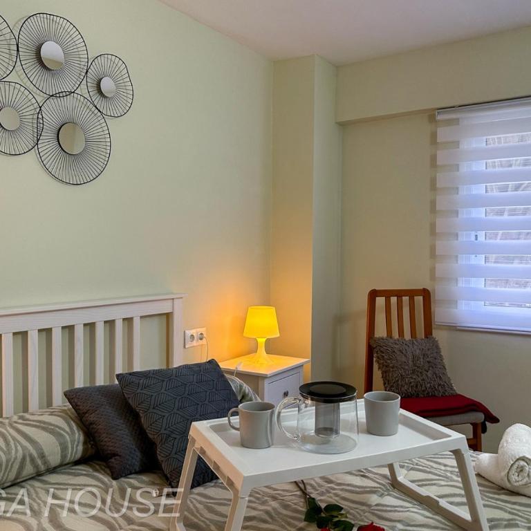 Alaska beach home - Two-Bedroom Apartment - 10