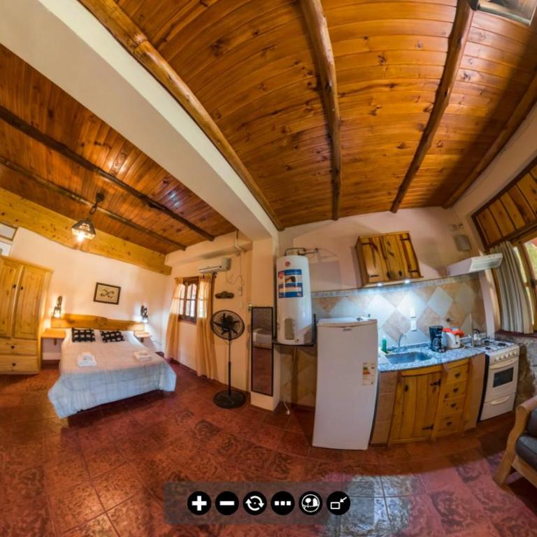 Apart Cabañas Altos de Vaquerias - Estudio con bañera de hidromasaje - 6