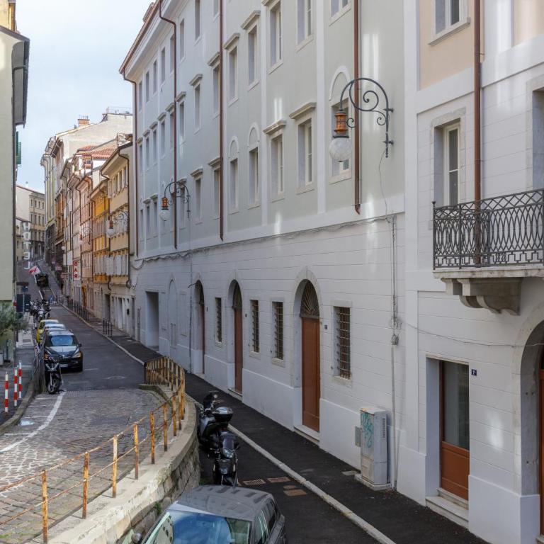 Tra bora e poesia, casa Baudelaire a Trieste - Appartamento con 2 Camere da Letto - 28