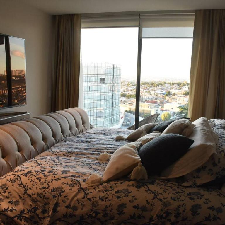 PH02 La Victoria - Two-Bedroom Apartment - 13