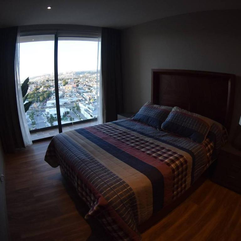 PH02 La Victoria - Two-Bedroom Apartment - 20