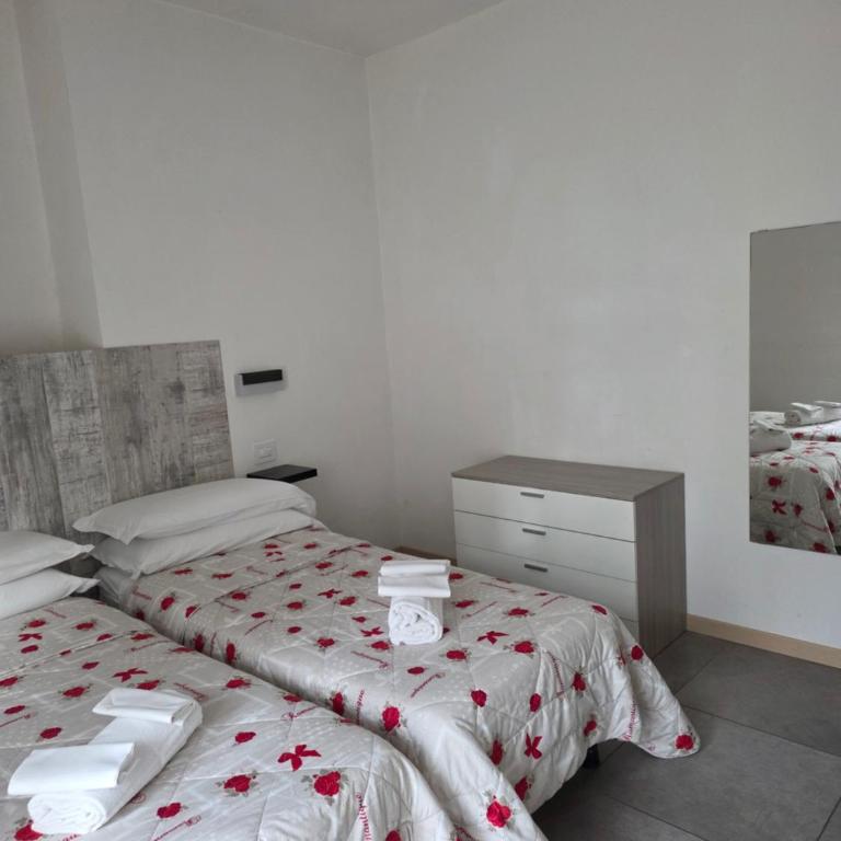 Bergamo & Dintorni - Camera Quadrupla con Bagno Privato - 11