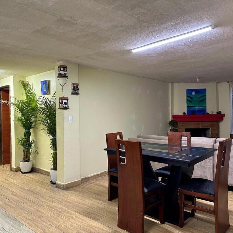 Spacious apartment in Quito - Three-Bedroom Apartment - 13