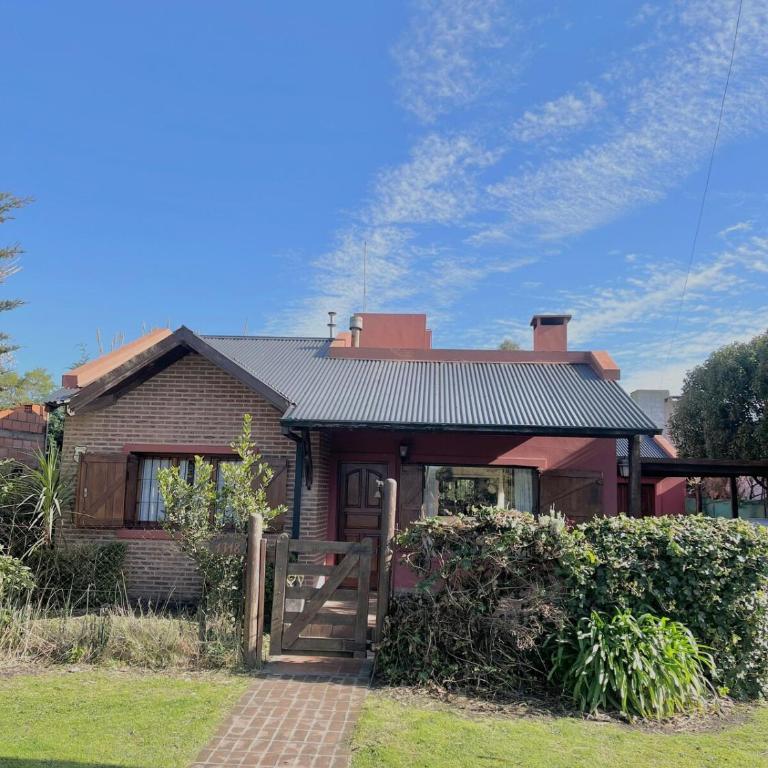 Casa a 1 cuadra del golf - Familias y jovenes - Casa de 2 dormitorios - 1