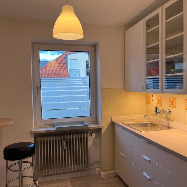 München Trudering 3 Schlafzimmer 90 qm sehr ruhig, U-S Bahn 350m - Three-Bedroom Apartment with Balcony - 9