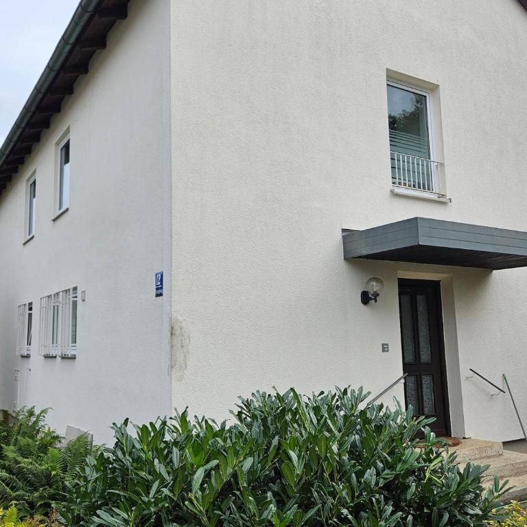 München Trudering 3 Schlafzimmer 90 qm sehr ruhig, U-S Bahn 350m - Three-Bedroom Apartment with Balcony - 14