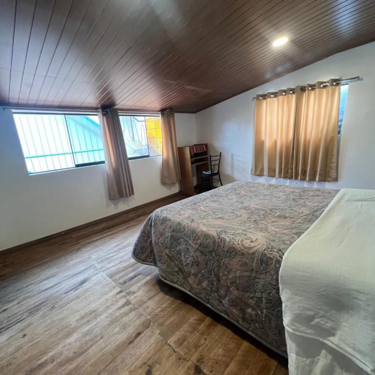 Redys House - Habitación Doble Estándar con baño compartido - 1