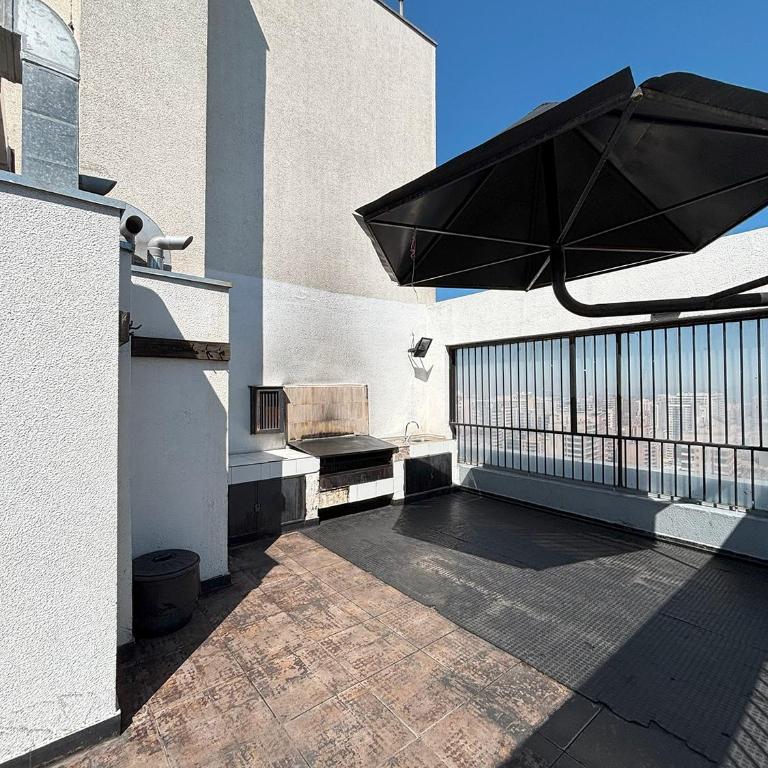 Central, recién remodelado y con vista al oriente - One-Bedroom Apartment - 8