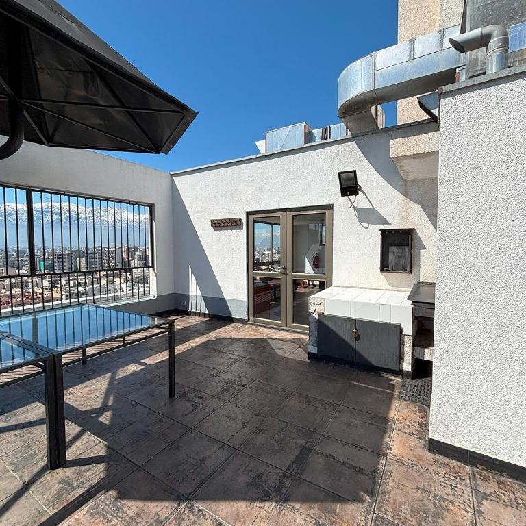 Central, recién remodelado y con vista al oriente - One-Bedroom Apartment - 14