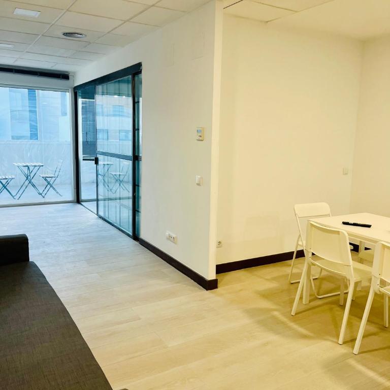 LUMINOSOS APARTAMENTOS POZUELO a 8 MINUTOS DE PALACIO REAL - Apartamento Deluxe de 2 dormitorios con balcón - 22