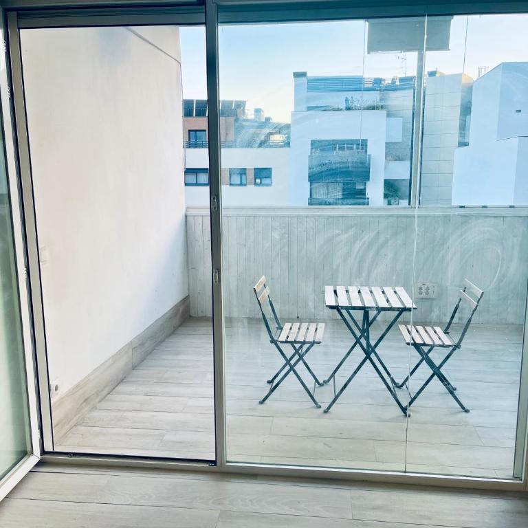 LUMINOSOS APARTAMENTOS POZUELO a 8 MINUTOS DE PALACIO REAL - Apartamento Deluxe de 2 dormitorios con balcón - 20