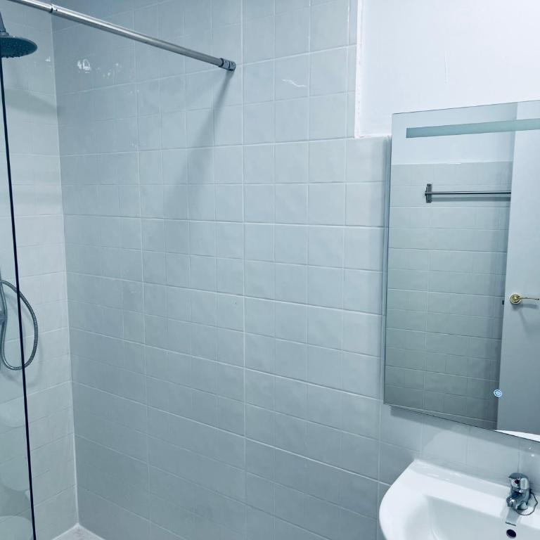 LUMINOSOS APARTAMENTOS POZUELO a 8 MINUTOS DE PALACIO REAL - Apartamento Deluxe de 2 dormitorios con balcón - 17
