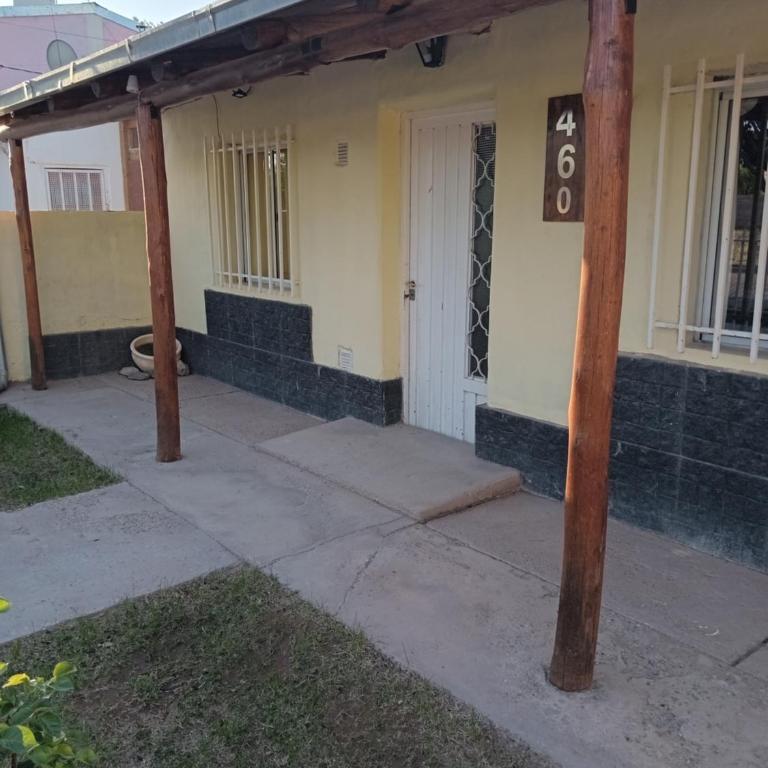 Alquiler por dia - Three-Bedroom House - 2
