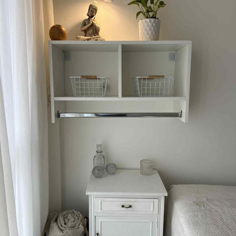 Monoambiente con balcón soleado - One-Bedroom Apartment - 13