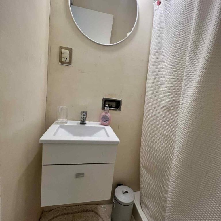 Monoambiente con balcón soleado - One-Bedroom Apartment - 16