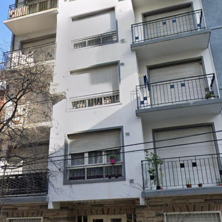 Monoambiente con balcón soleado - One-Bedroom Apartment - 21