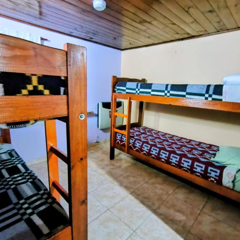 Hostel Glaciar Marconi I - Habitación Compartida Mixta - 4 camas - 12