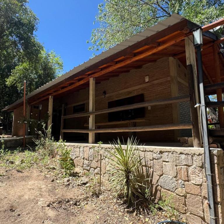 Hermosa cabaña frente al Rio Cosquín - Casa con 1 dormitorio - 2