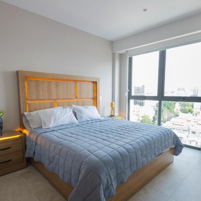 Guadalajara Skyline Retreat - Three-Bedroom Apartment - 20