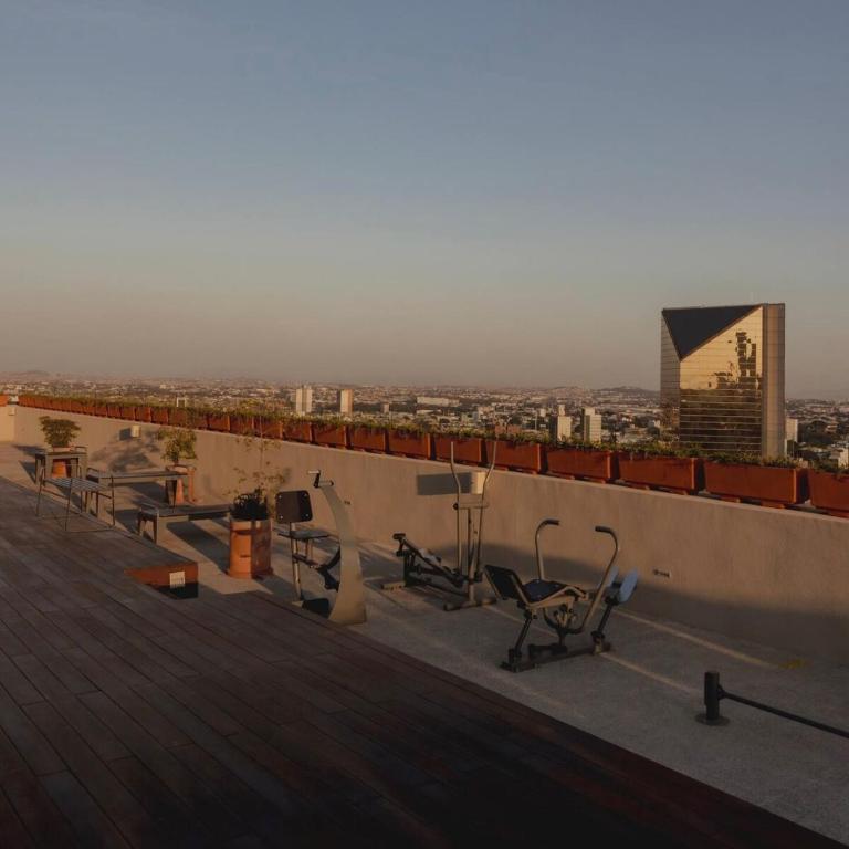 Guadalajara Skyline Retreat - Three-Bedroom Apartment - 25