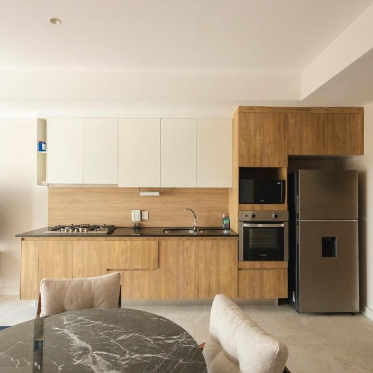 Guadalajara Skyline Retreat - Three-Bedroom Apartment - 51