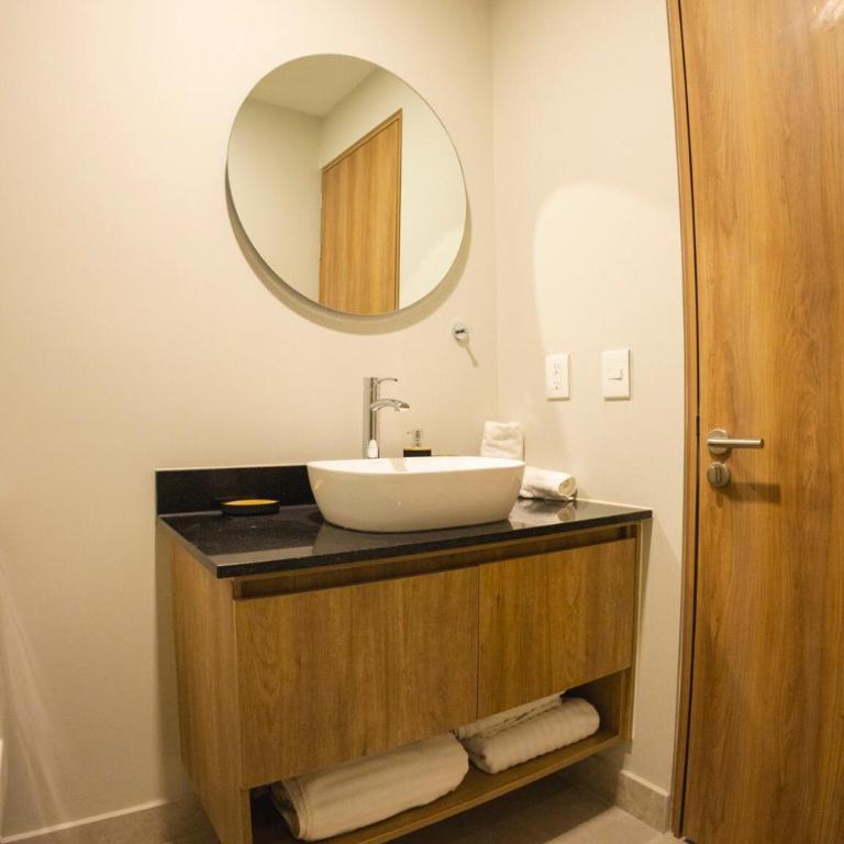 Guadalajara Skyline Retreat - Three-Bedroom Apartment - 52