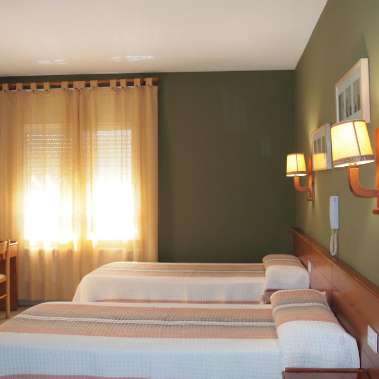 Hotel El Castell - Habitación Doble - 1 o 2 camas - 8