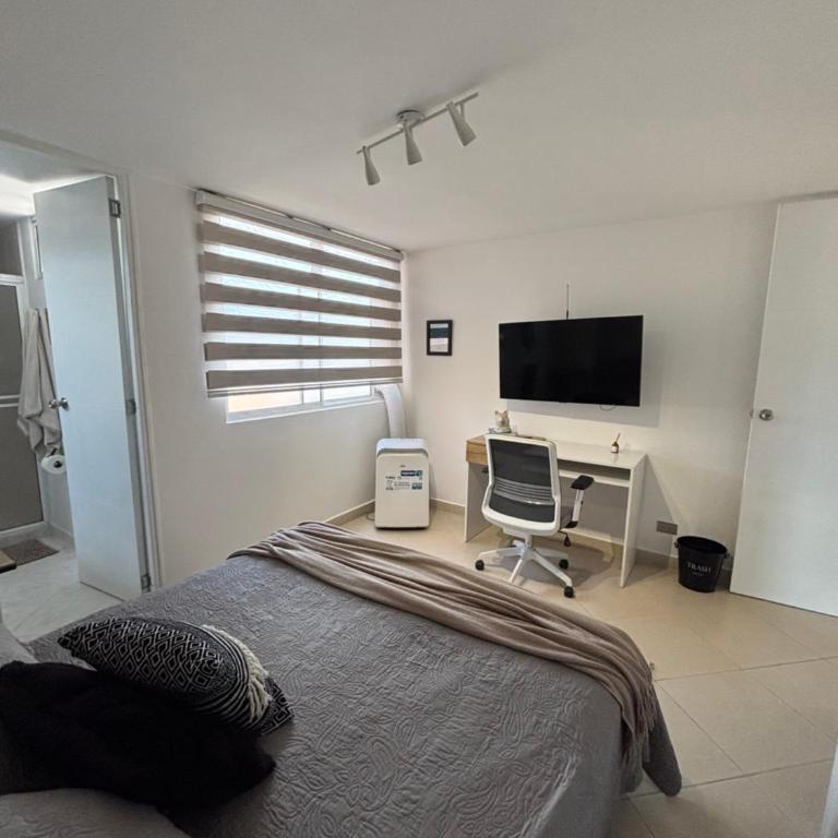 Apto Medellín, central y cómodo - Apartamento de 2 dormitorios - 3