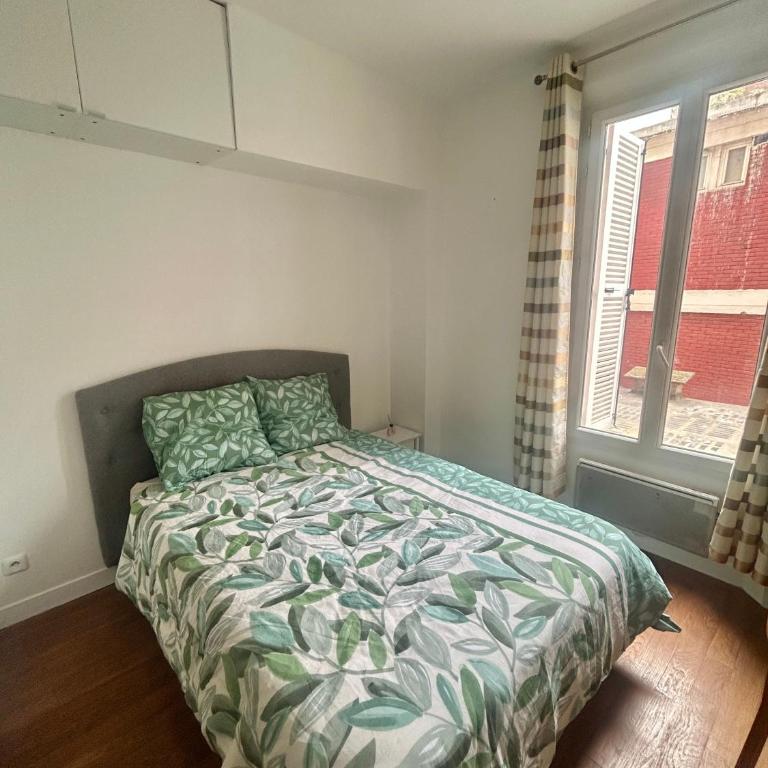 Comfort Parisian Room and Sofa Bed 1 min to Metro M4 & T3A Paris Chambre chez Habitant - Chambre Double - 6