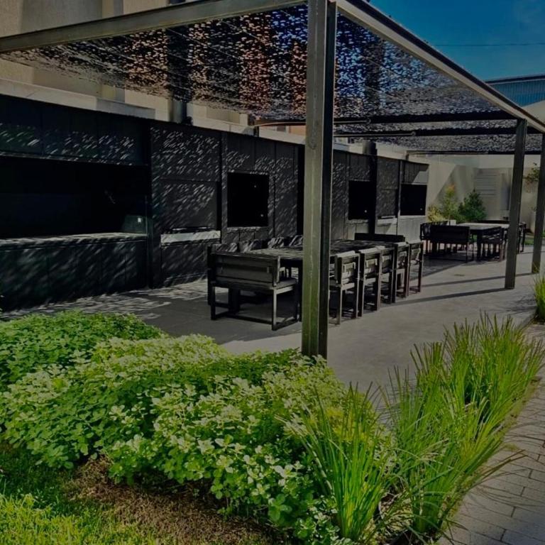 Cómodo, con cochera cerca del hospital italiano - Apartamento de 1 dormitorio - 2