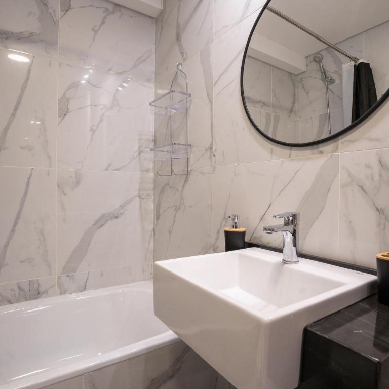 Cómodo, con cochera cerca del hospital italiano - Apartamento de 1 dormitorio - 32