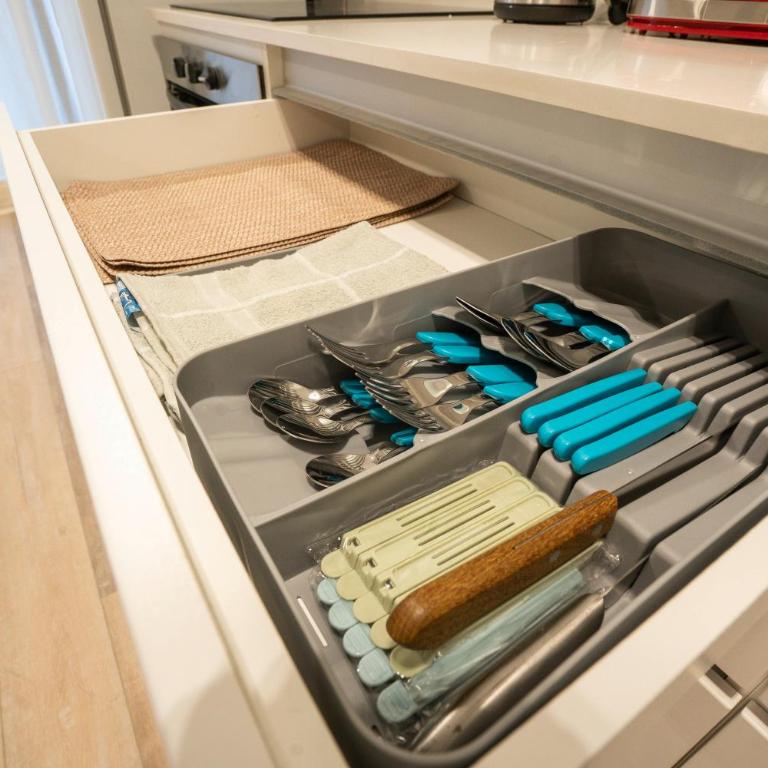 Cómodo, con cochera cerca del hospital italiano - Apartamento de 1 dormitorio - 58