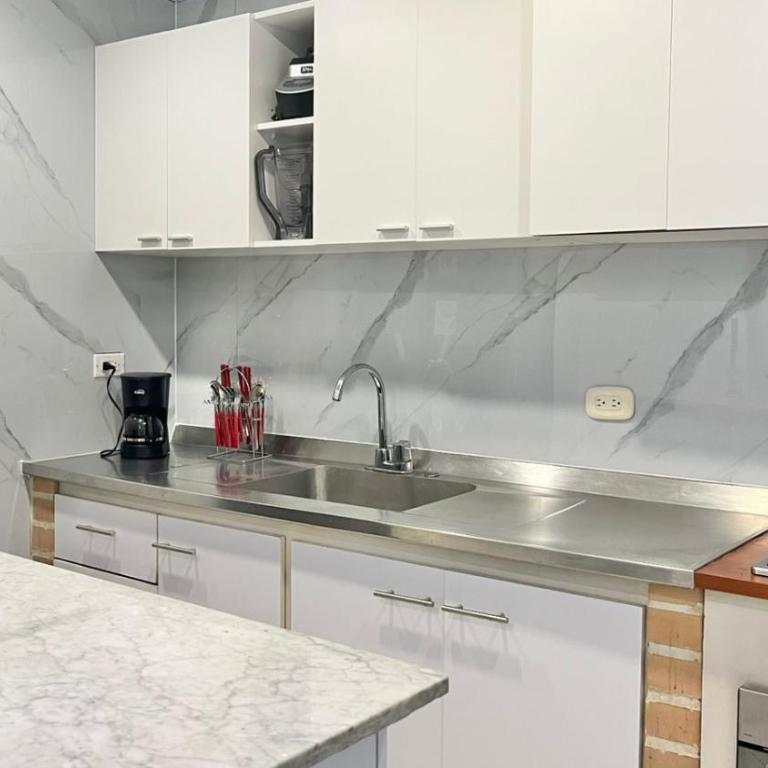Moon House Granada - One-Bedroom Apartment - 1