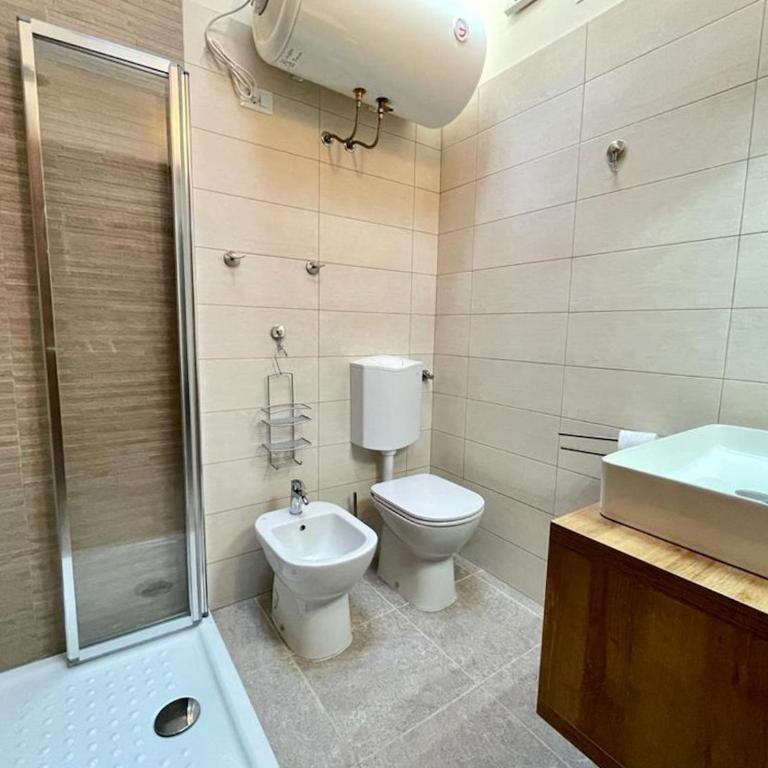 Lovely villa with a private garden - Villa - 5