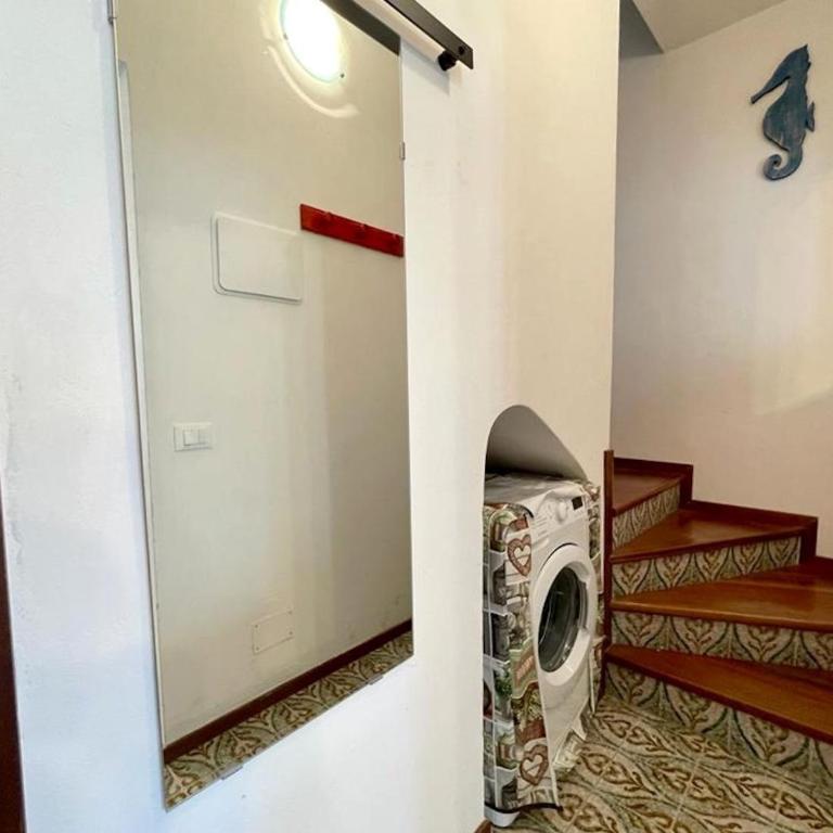 Lovely villa with a private garden - Villa - 10