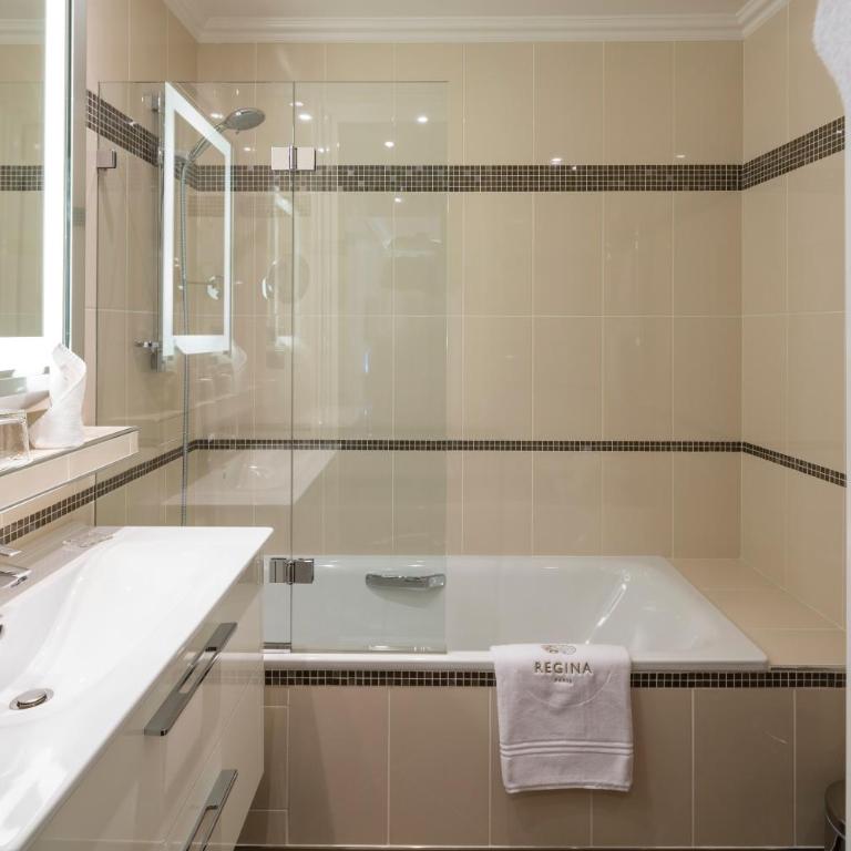 Hôtel Regina Louvre - Chambre Deluxe - 2