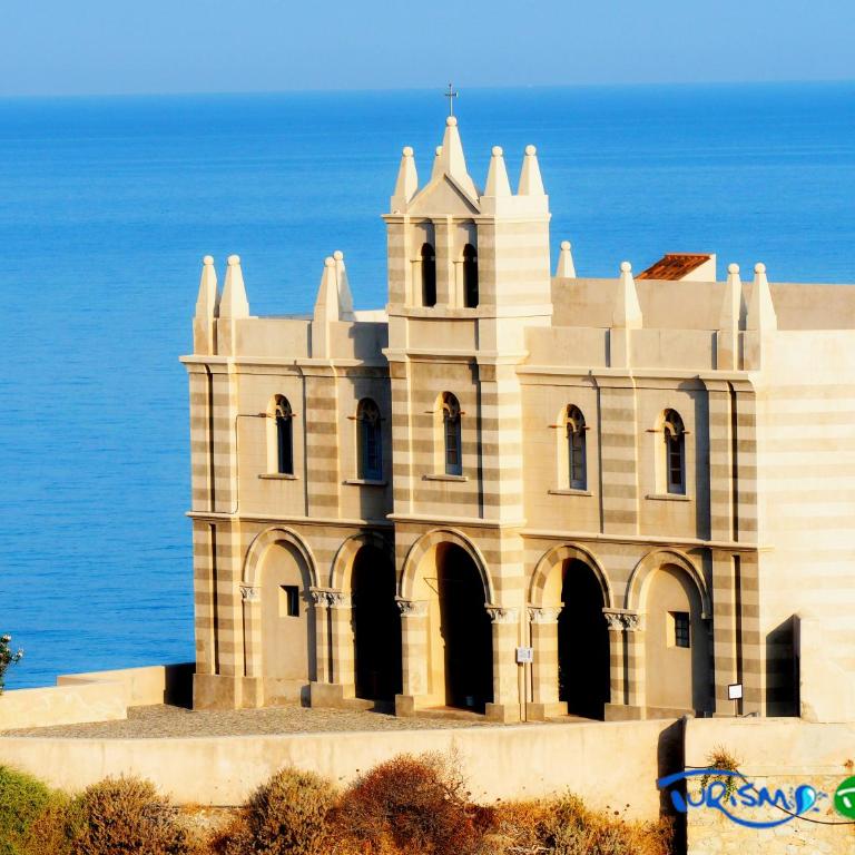 Residenza Donna Giovanna - Executive Suite with Sea View - 26