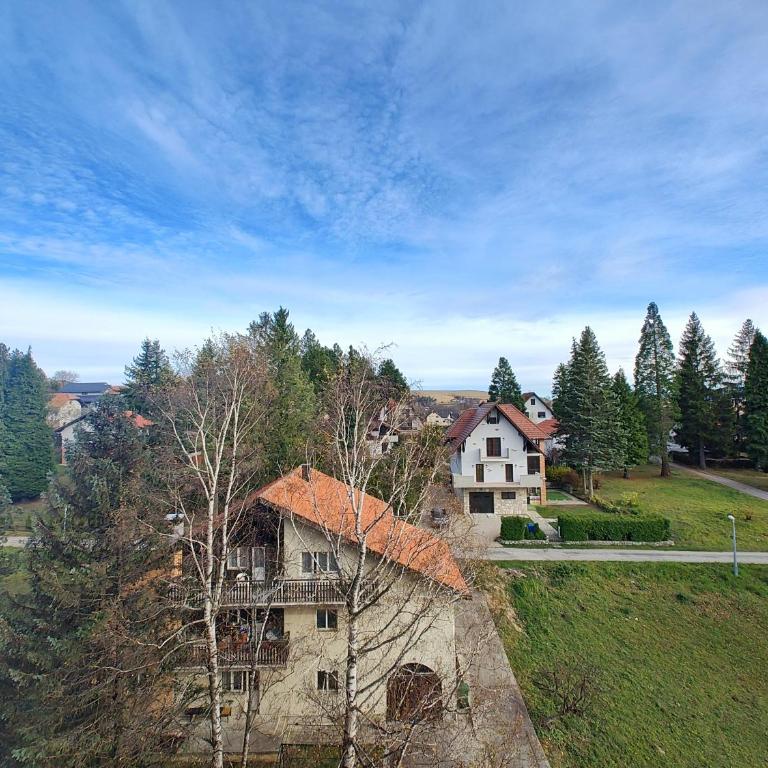 Apartmani Magnet Zlatibor - One-Bedroom Apartment with Balcony and Mountain View - 15