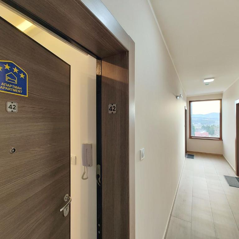 Apartmani Magnet Zlatibor - One-Bedroom Apartment with Balcony and Mountain View - 13