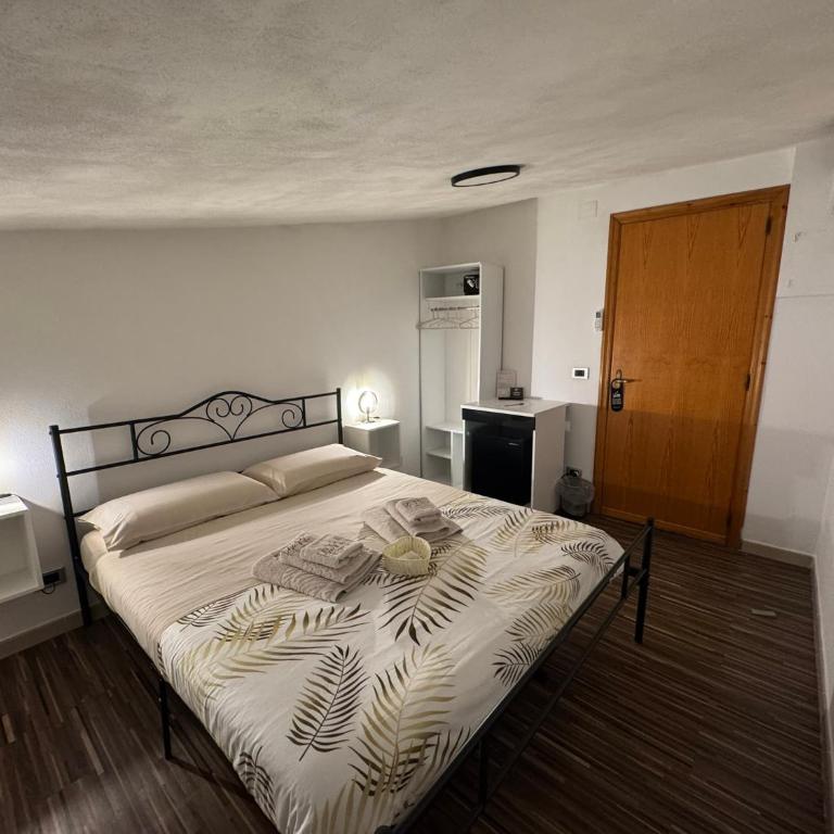 Residenza De Vita - Standard Double Room with Shared Bathroom - 2